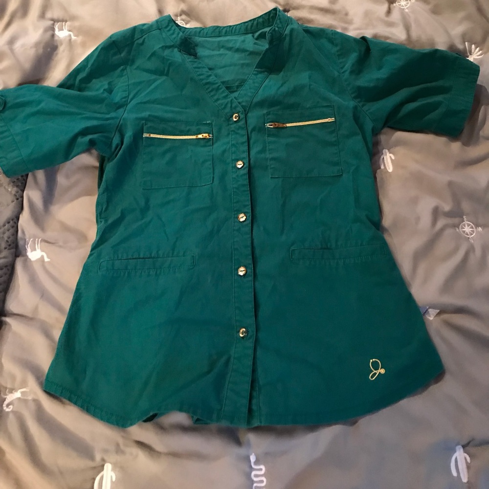 Jaanuu scrub top